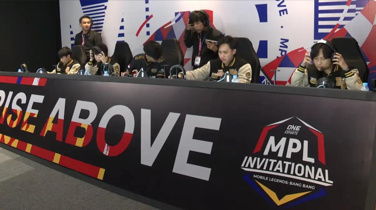 Roster Dewa United Esports (FOTO: YouTube/One Esports)