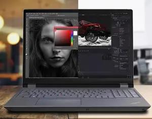 Ilustrasi edit foto di laptop.