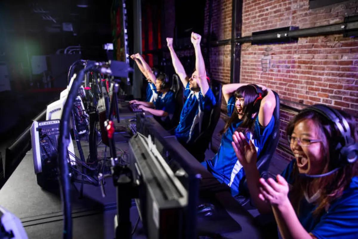 Ilustrasi: Para Pemain Pro Player Esport (FOTO: istockphoto.com)