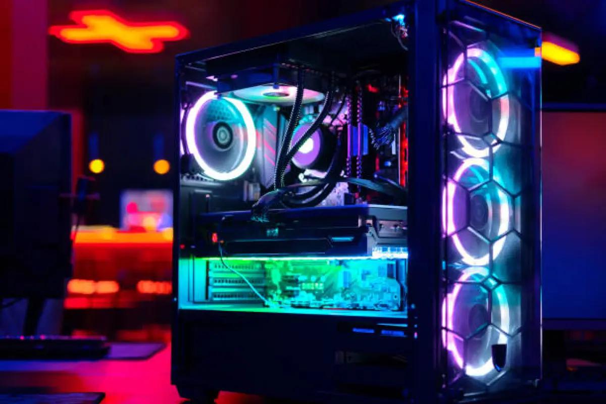 Ilustrasi PC gaming dengan CPU cooler terbaik (FOTO: Istockphoto.com)