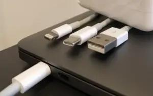 Tipe-tipe USB untuk smartphone (FOTO: Rexus)