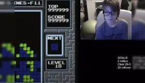 Willis Gibson, anak usia 13 tahun yang pecahkan sejarah menamatkan game Tetris. (Sumber: Youtube Blue Scuti)