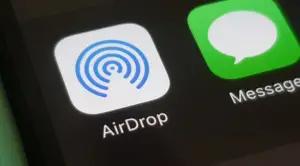 Aplikasi AirDrop di iPhone. (Sumber: Gadget 360)