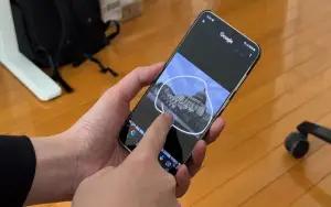 Ilustrasi menggunakan Cirle to Search di smartphone Android layar HP Android (FOTO: zdnet.com)