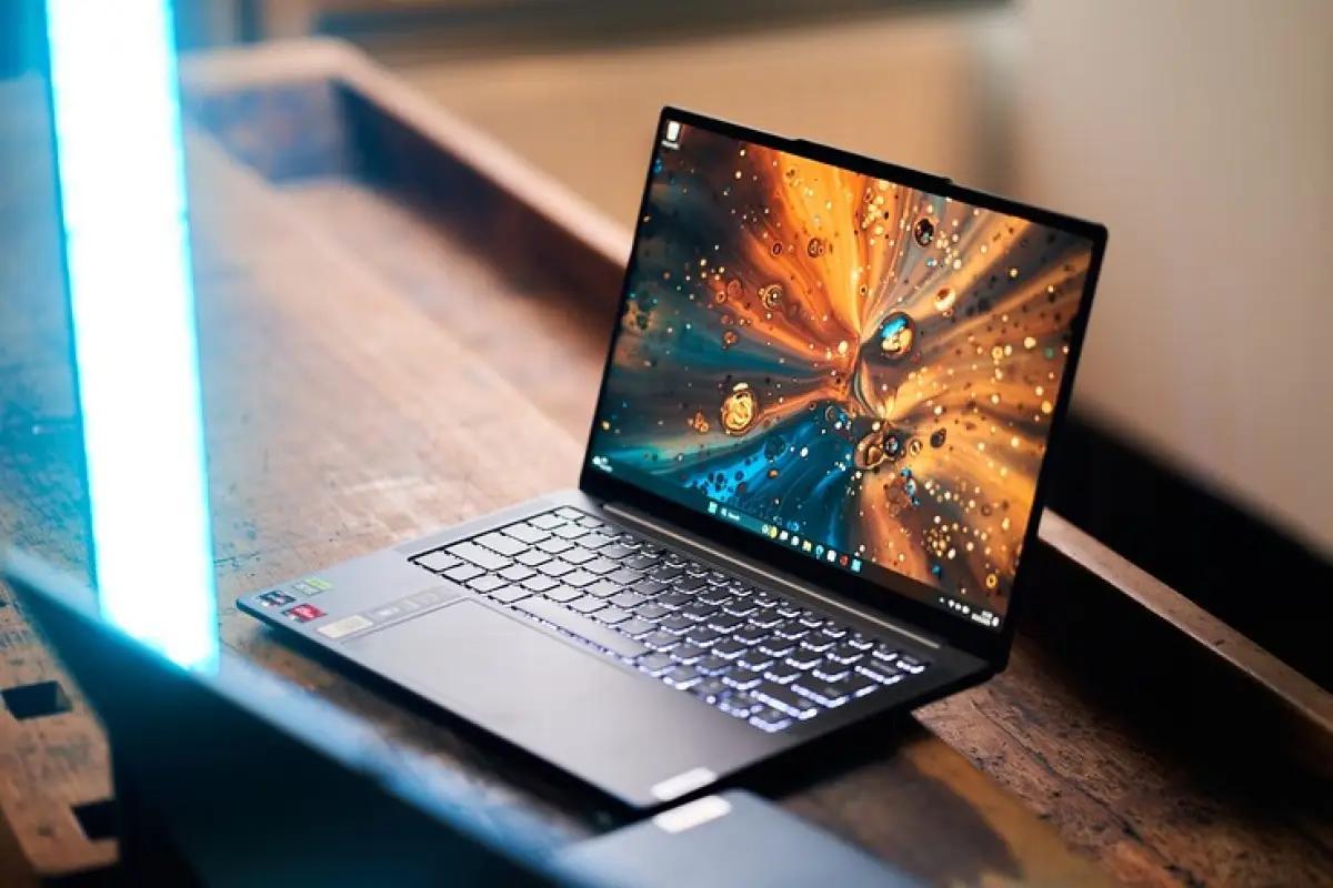 Lenovo Yoga Pro 7 (FOTO: Lenovo Yoga Pro 7)