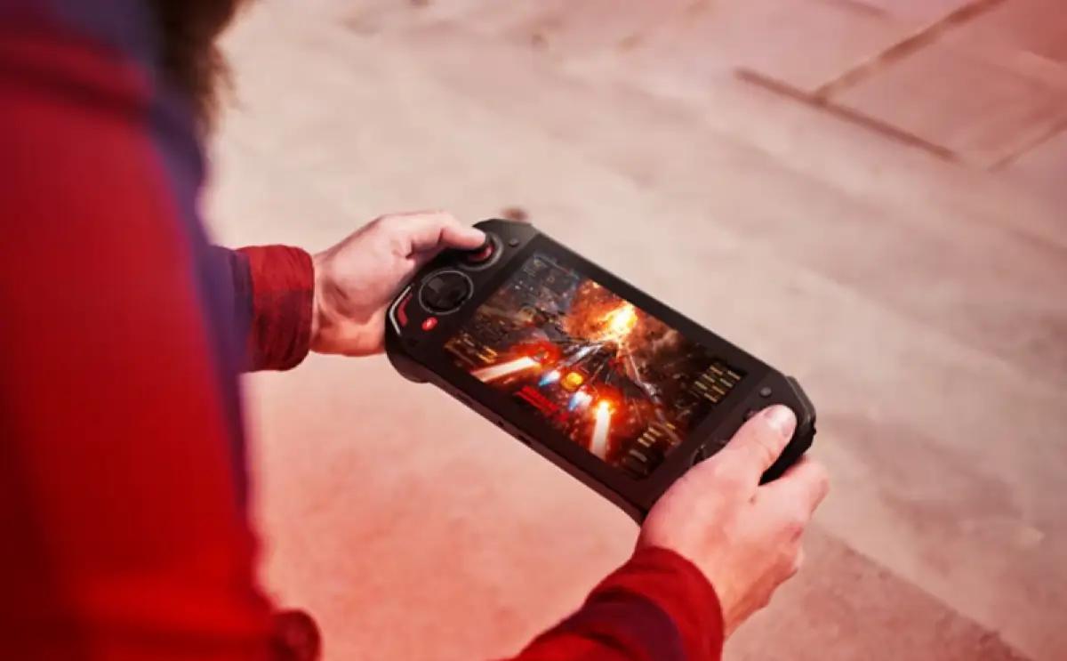 Acer Nitro Blaze 7, handheld gaming pertama Acer yang memiliki banyak kelebihan (FOTO: Acer)