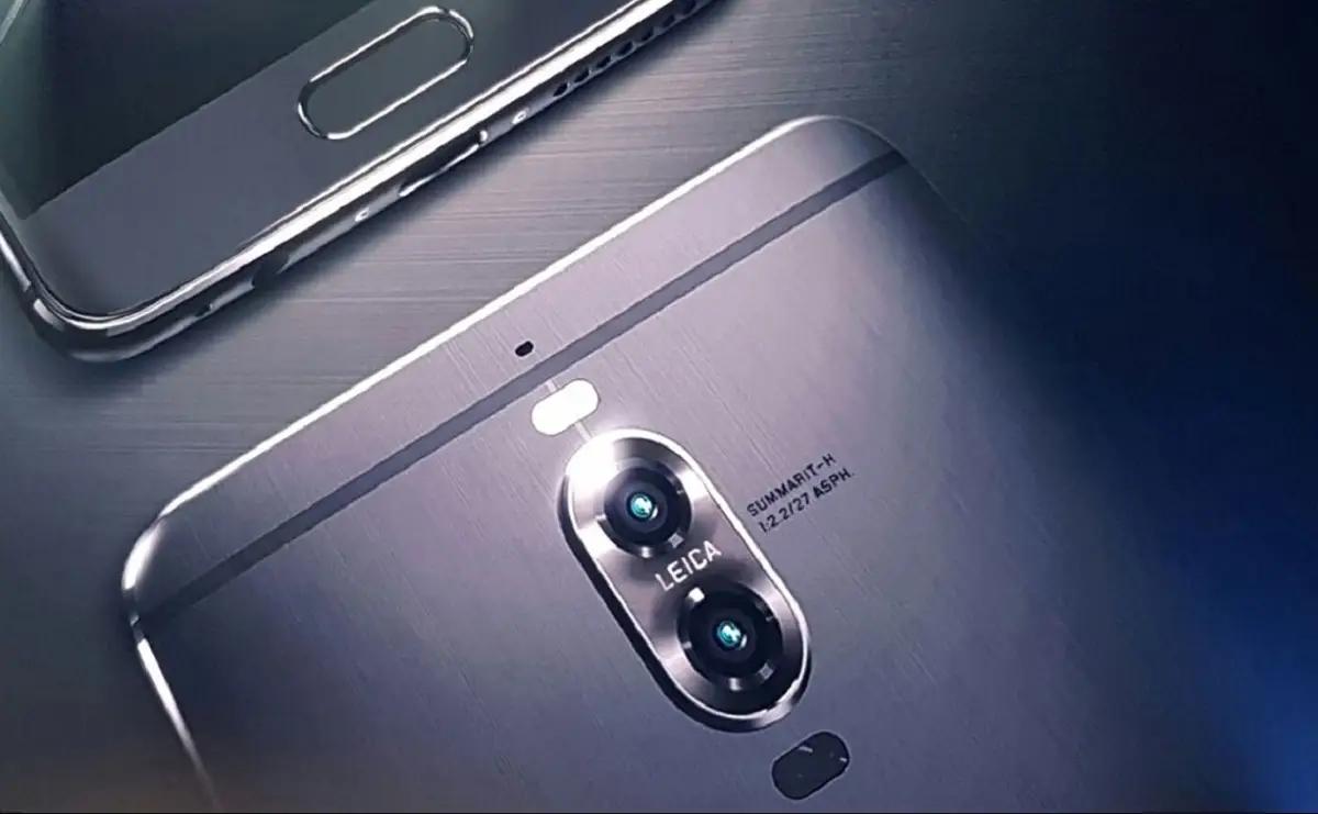 Handphone dengan Dual Kamera (Foto: YouTube/Tech Best)