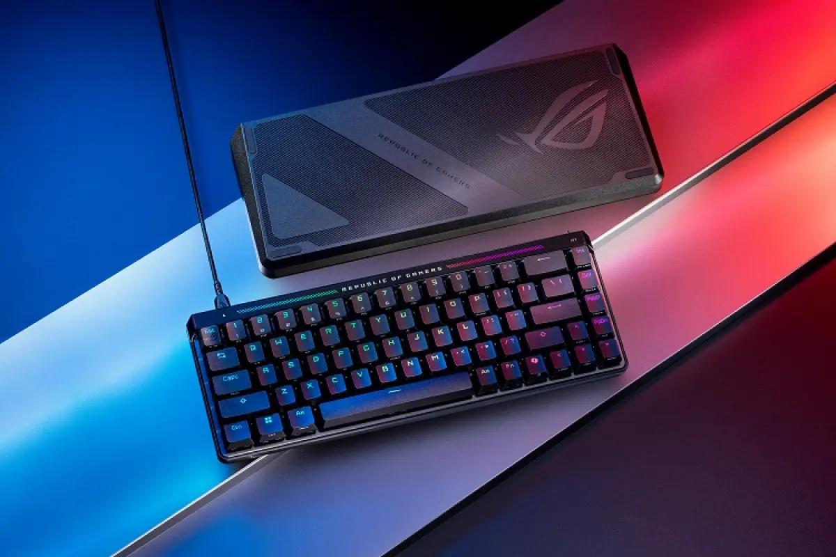 Keyboard gaming Asus ROG FalchionAce HFX. (FOTO: dok.Asus ROG)