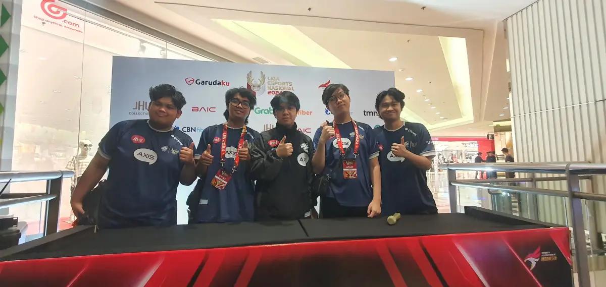 Tim Evos Holy di Liga 1 Esports Nasional 2024 (FOTO: Indogamers.com/Ica Juniyanti)