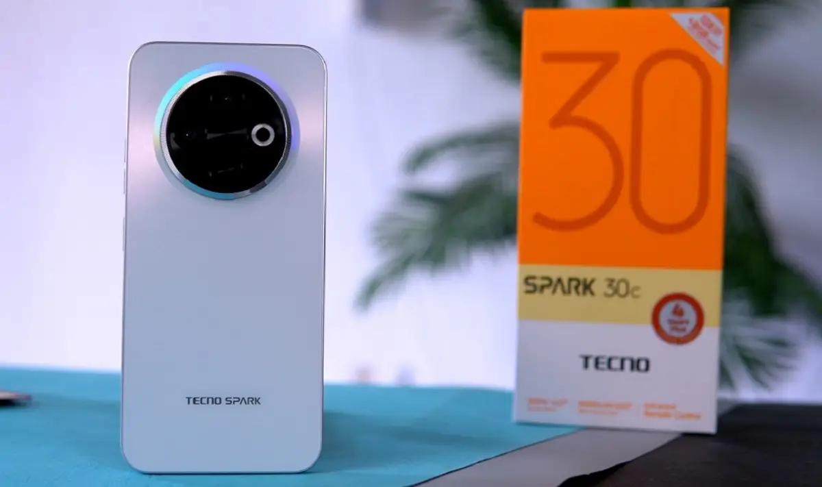 Tecno Spark 30C, salah satu HP terbaik RAM 6GB di bawah Rp1,5 juta. (Foto: YouTube/Marshal James)