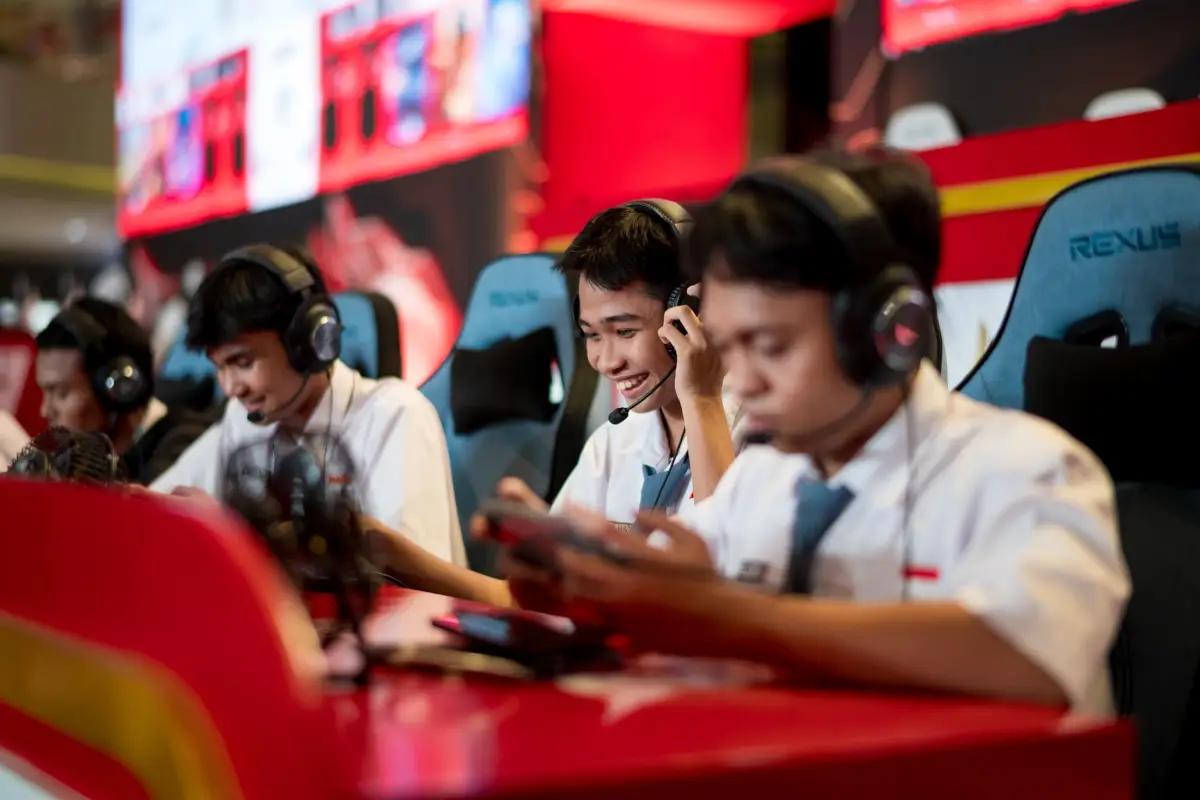 Siswa SMK di Liga 1 Esports Nasional 2024 (FOTO: Dok.Liga Esports Nasional 2024)