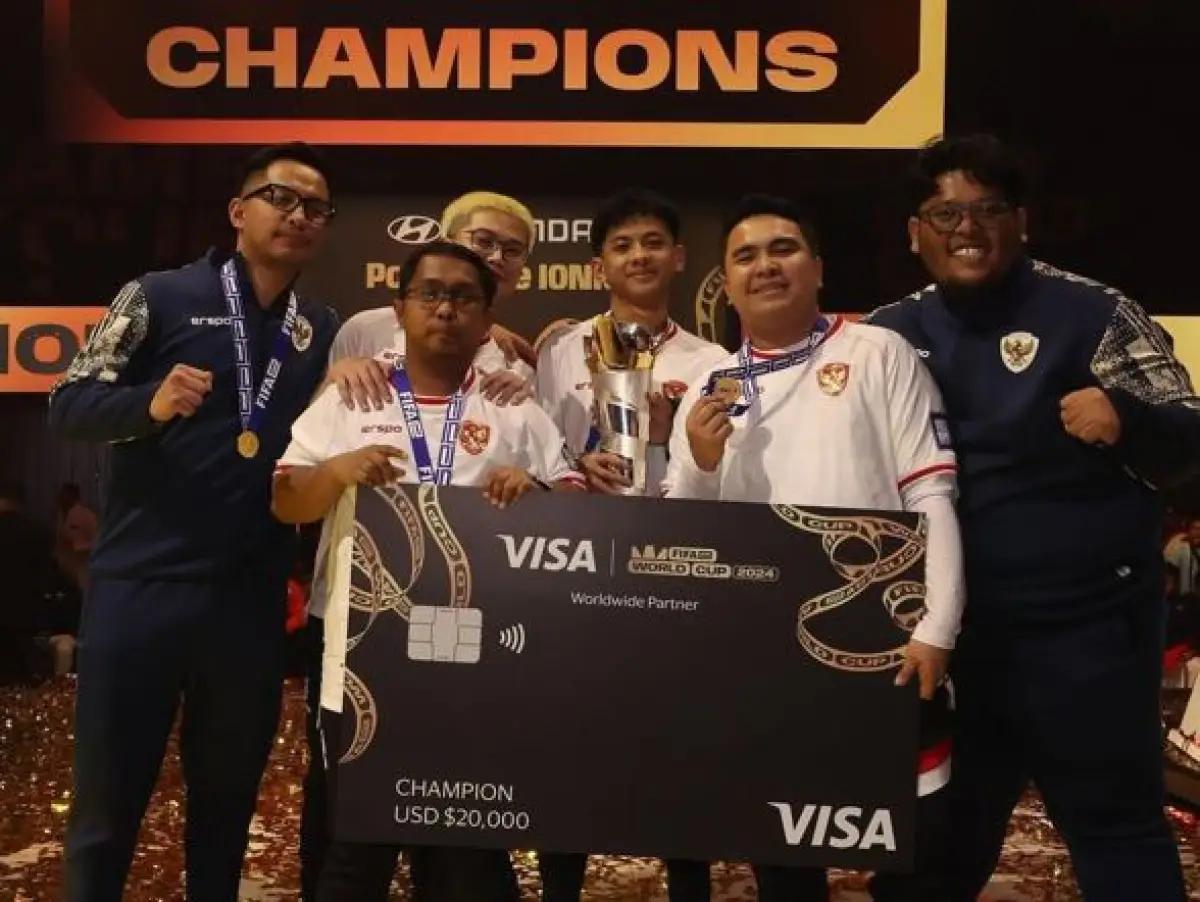 Timnas eFootball Indonesia juara dunia FIFAe kategori konsol. (FOTO: Instagram/fifae)