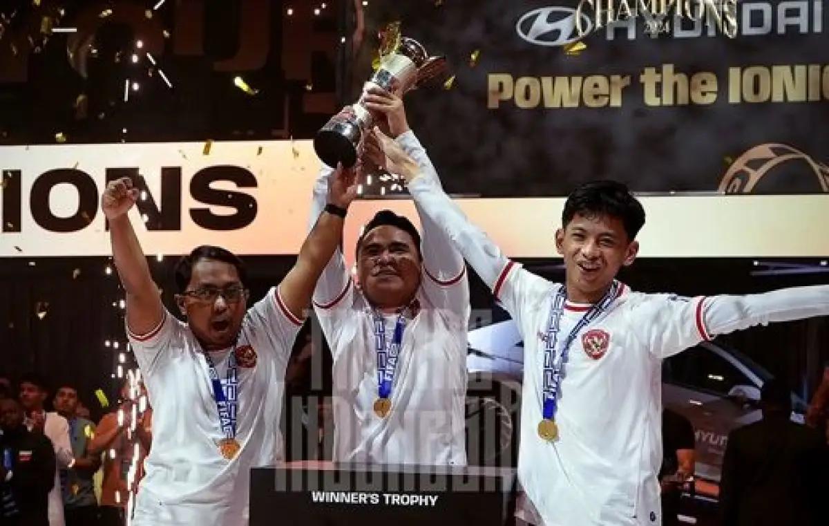 Timnas efootball Indonesia menjadi juara dunia dalam FIFAe World Cup 2024. (FOTO: Instagram/timnasindonesia)