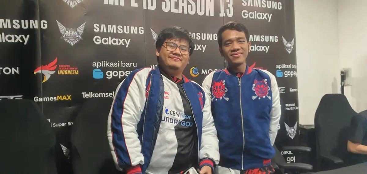 Nafari di sebelah kanan (FOTO: Indogamers.com/Ica Juniyanti)