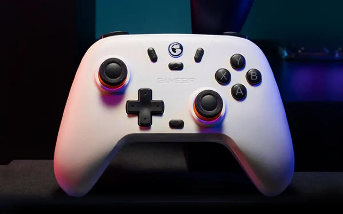 Gamesir Nova Lite,  salah satu gamepad Android terbaik 2024. (FOTO: gamesir)