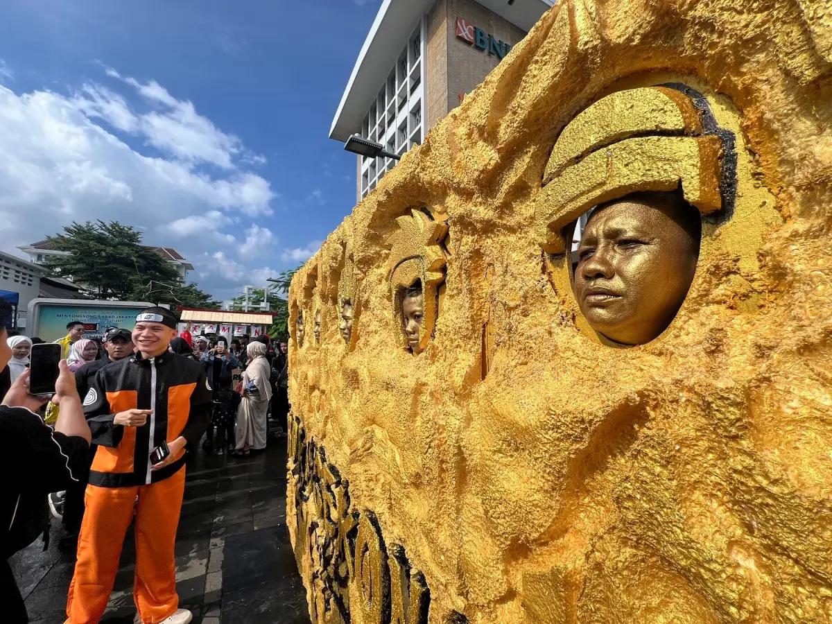 Kolaborasi Free Fire dan Naruto hadirkan gerbang konoha di Kota Tua (FOTO: Dok.free Fire x Naruto)