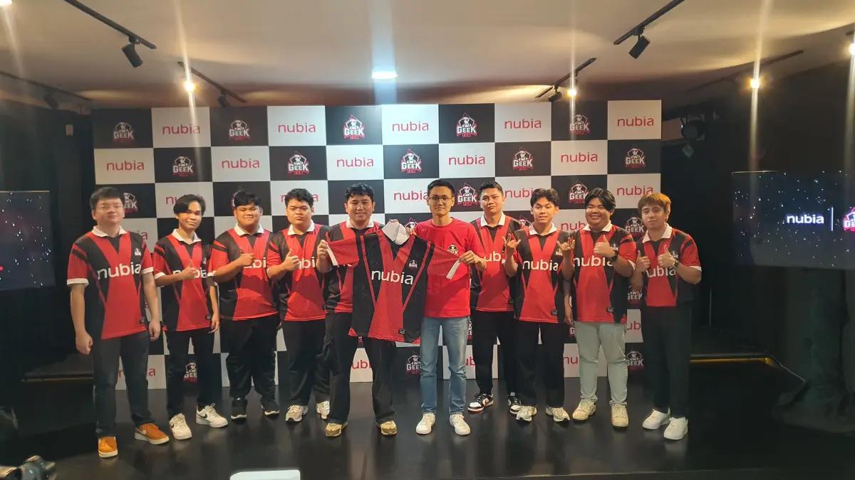 Kolaborasi Nubia dan Geek Fam untuk Esports Indonesia lebih baik (FOTO: Indogamers.com/Ica Juniyanti)