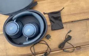 Salah satu headphone dengan bass terbaik, Anker Soundcore Life Q35 (FOTO: soundguys.com)