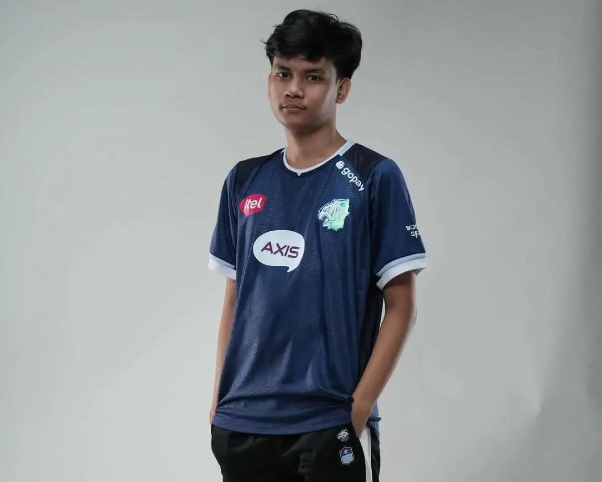 Evos Depezett proplayer Mobile Legends (FOTO: Instagram.com/@evos.depezett)