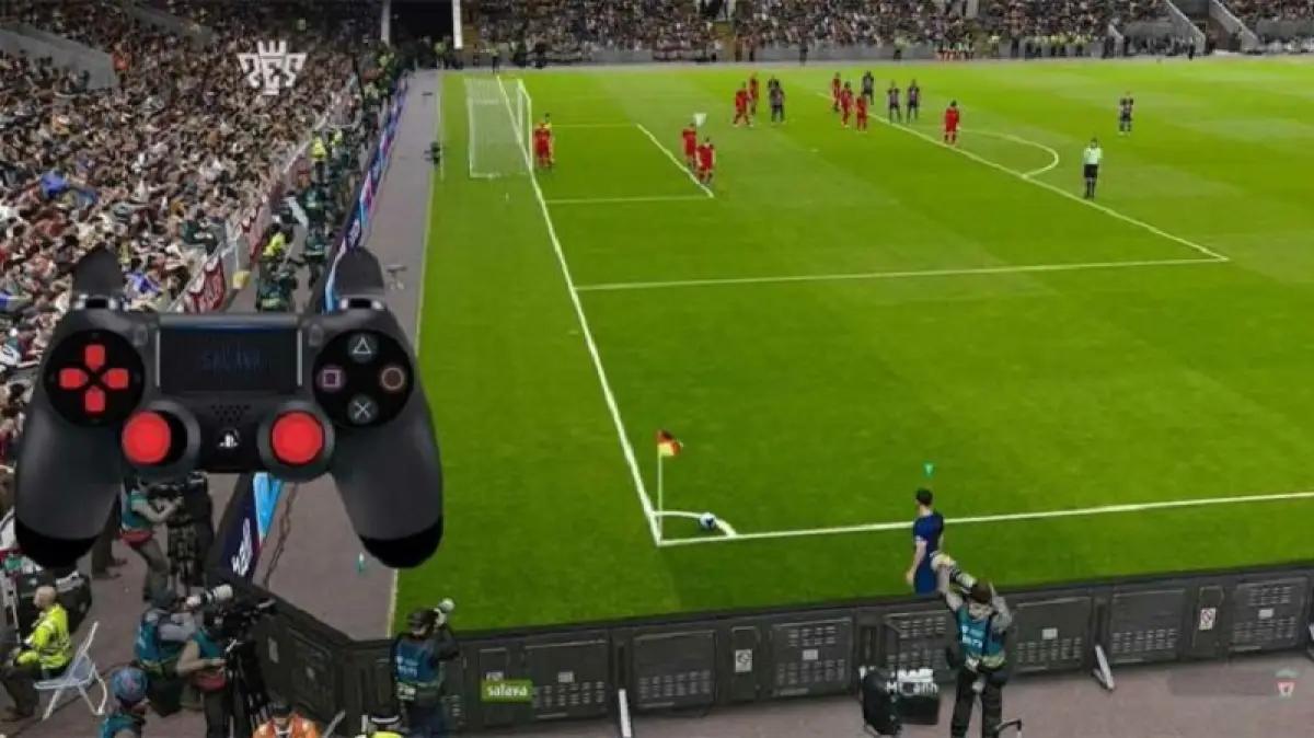 Corner kick di game PES PS3. (FOTO: gameitu.com)