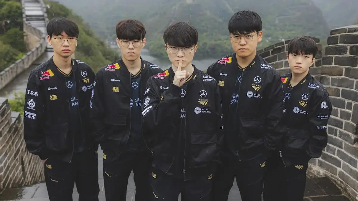 T1 Belum Mau Pulang! Hajar Invictus Gaming 3-1, Faker Cs Amankan Tiket ke Swiss Stage Worlds 2025!(FOTO: Dotesports)