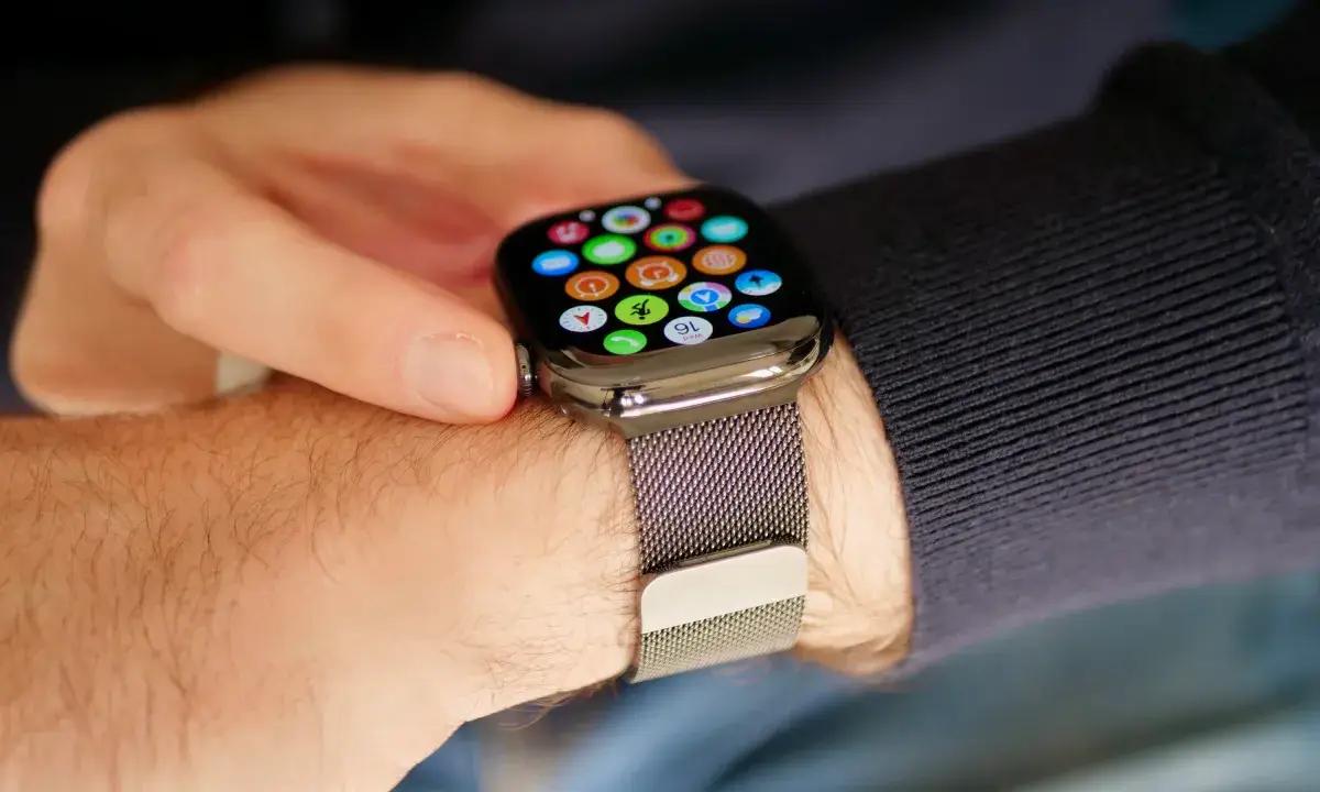 Gak Pake Ribet! Akhirnya WhatsApp 'Pindah Server' ke Apple Watch, Chatting Jadi Gampang Pas Mabar! (FOTO: digitaltrends)