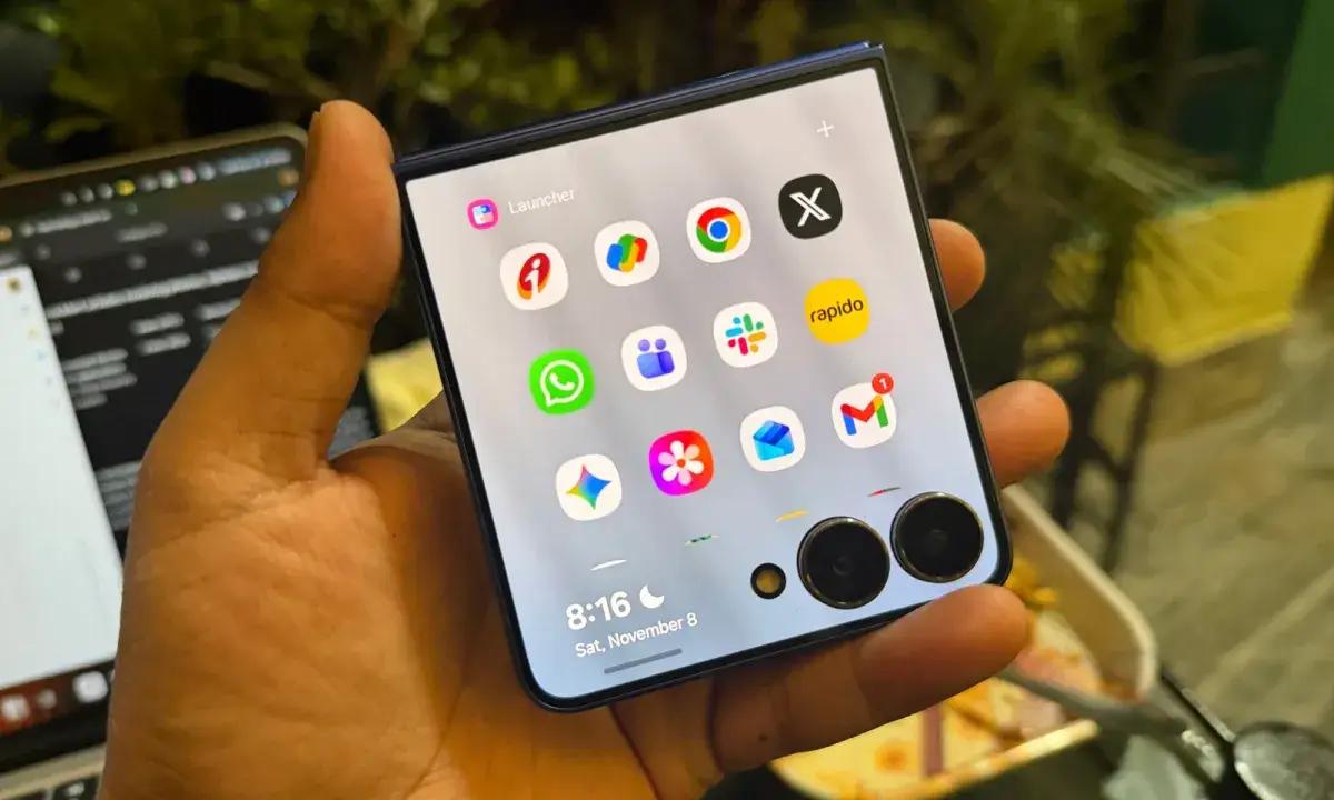 Gak Cuma HP Biasa! 5 Alasan HP Lipat Samsung Bakal Jadi 'Main Device' Level Up Kamu! (FOTO: digitaltrends)