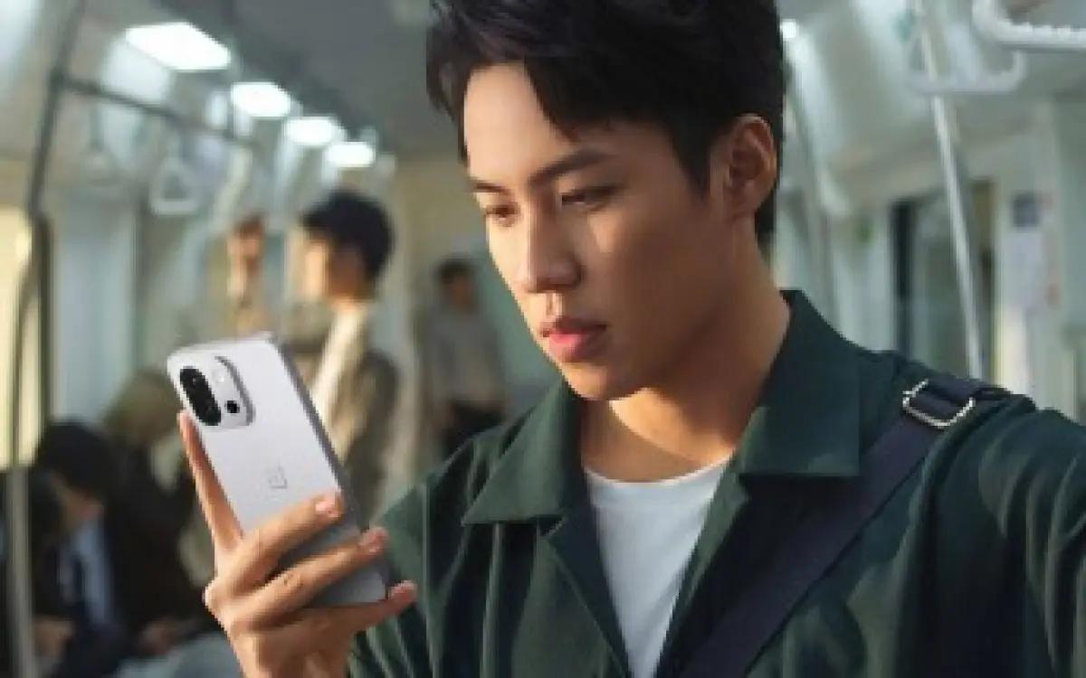 OnePlus 15T Siap Gebrak Pasar Ponsel Ringkas dengan Performa Gahar Snapdragon Terbaru (FOTO: gsmarena)