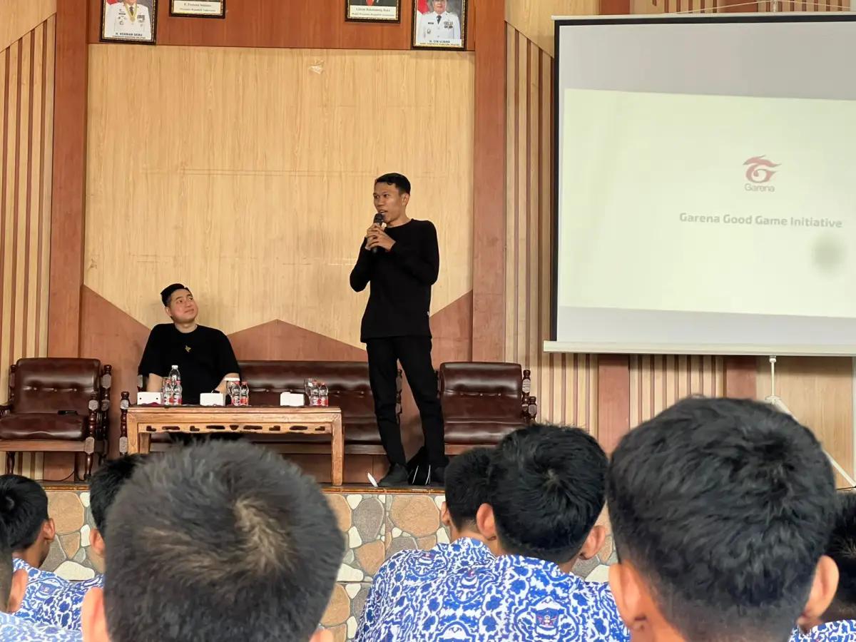 kegiatan menarik berupa seminar seru bareng caster dan komunitas dari Garena Free Fire Indonesia (FOTO: Indogamers.com/Ica Juniyanti)