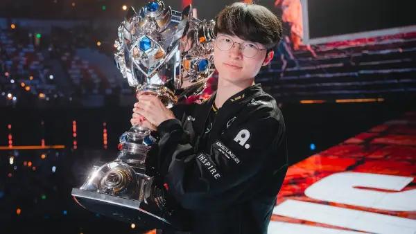 Faker Cetak Sejarah, Jadi Pemain Esports Pertama yang Diabadikan dalam Prangko Resmi Pemerintah(FOTO: Riot Games)