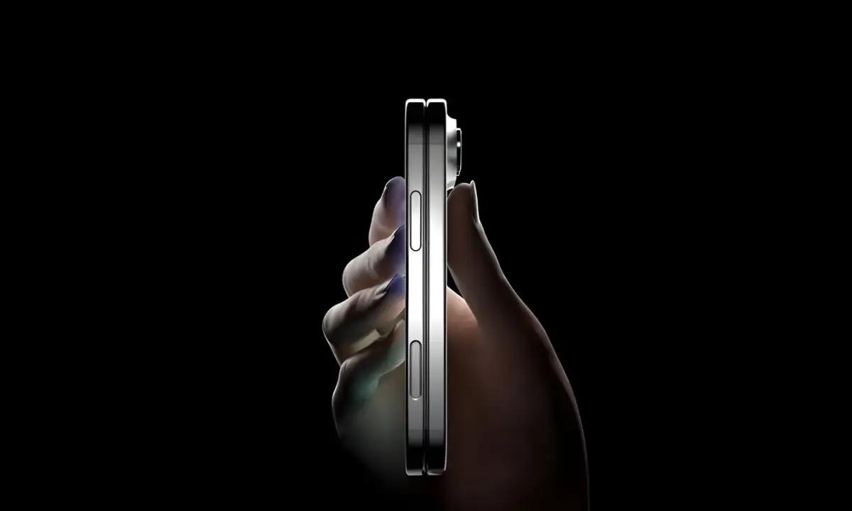 Waduh! iPhone Fold Kabarnya Bakal Absen dari Fitur MagSafe? Ini Bocoran Masalahnya! (FOTO: digitaltrends)