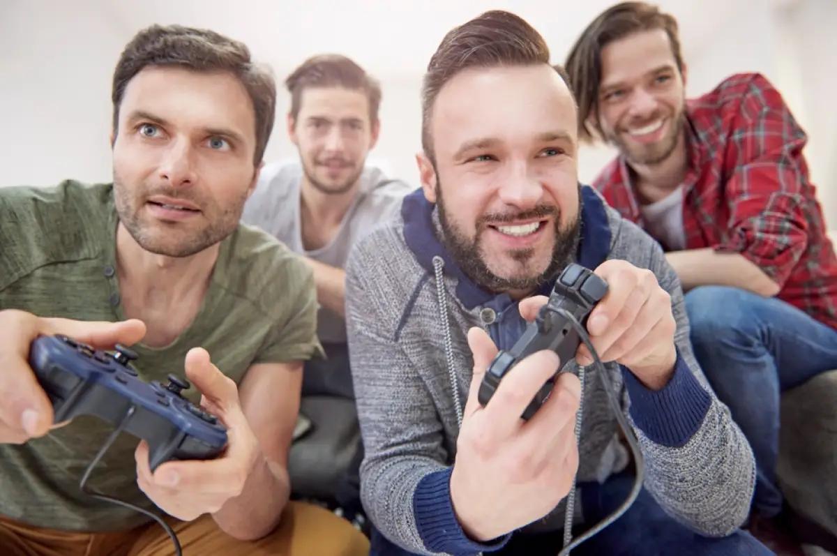 Family Time Jadi Seru! 10 Rekomendasi Game Online yang Cocok Dimainkan Bareng Keluarga(FOTO: freepik.com)