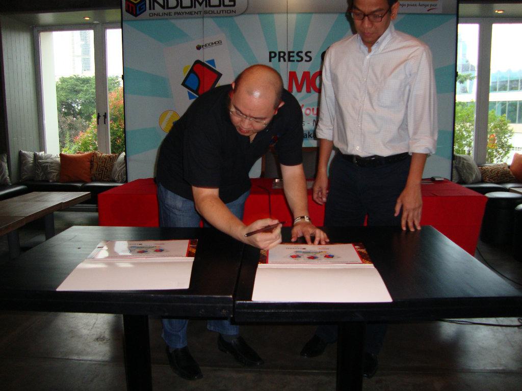 Voucher Elektronik MOGPlay Sekarang Dijual Di Alfamart!