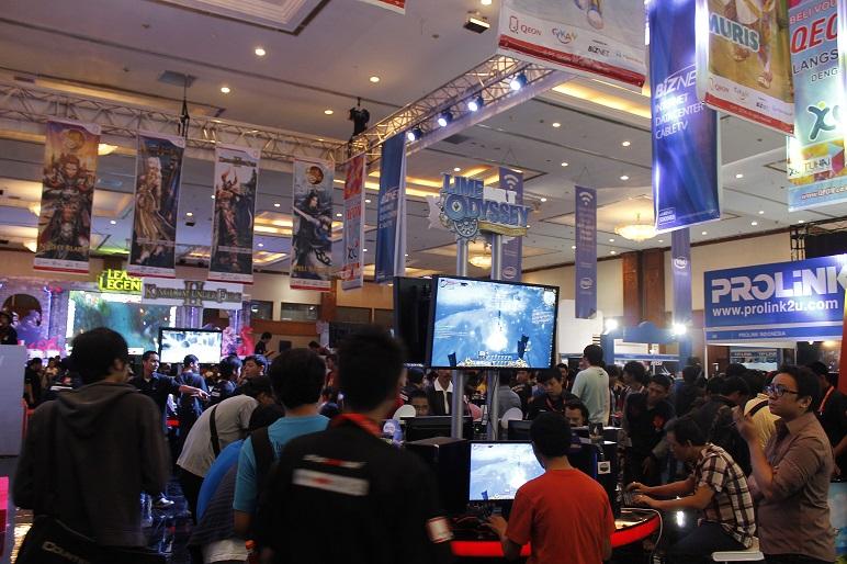 [Live Report IGS 2013] Banjir Pengujung Di Hari Kedua!