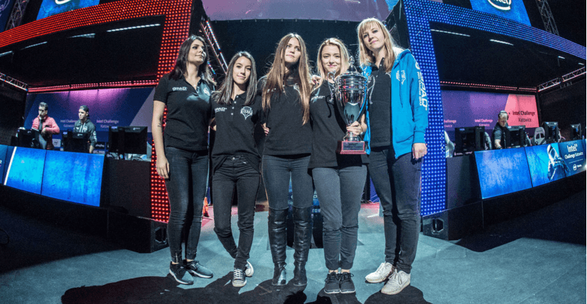 Lima Wanita Cantik Hiasi Divisi CS: GO Team Secret!