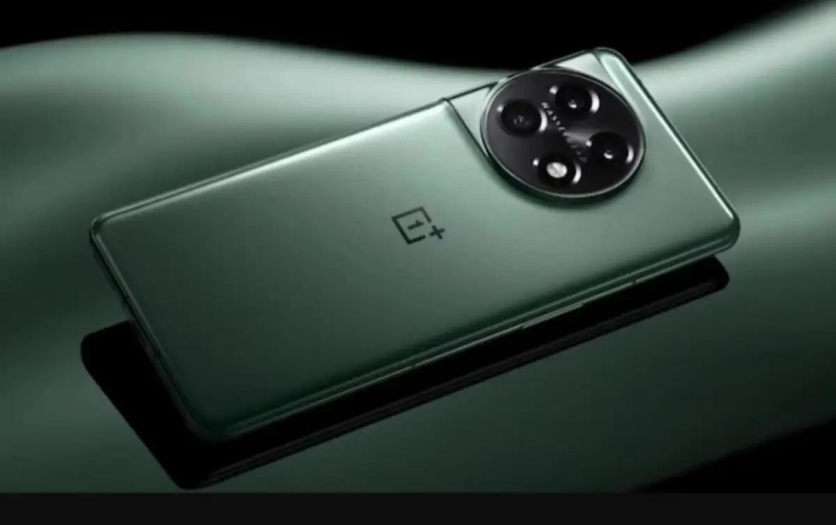 Ilustrasi HP OnePlus 12.