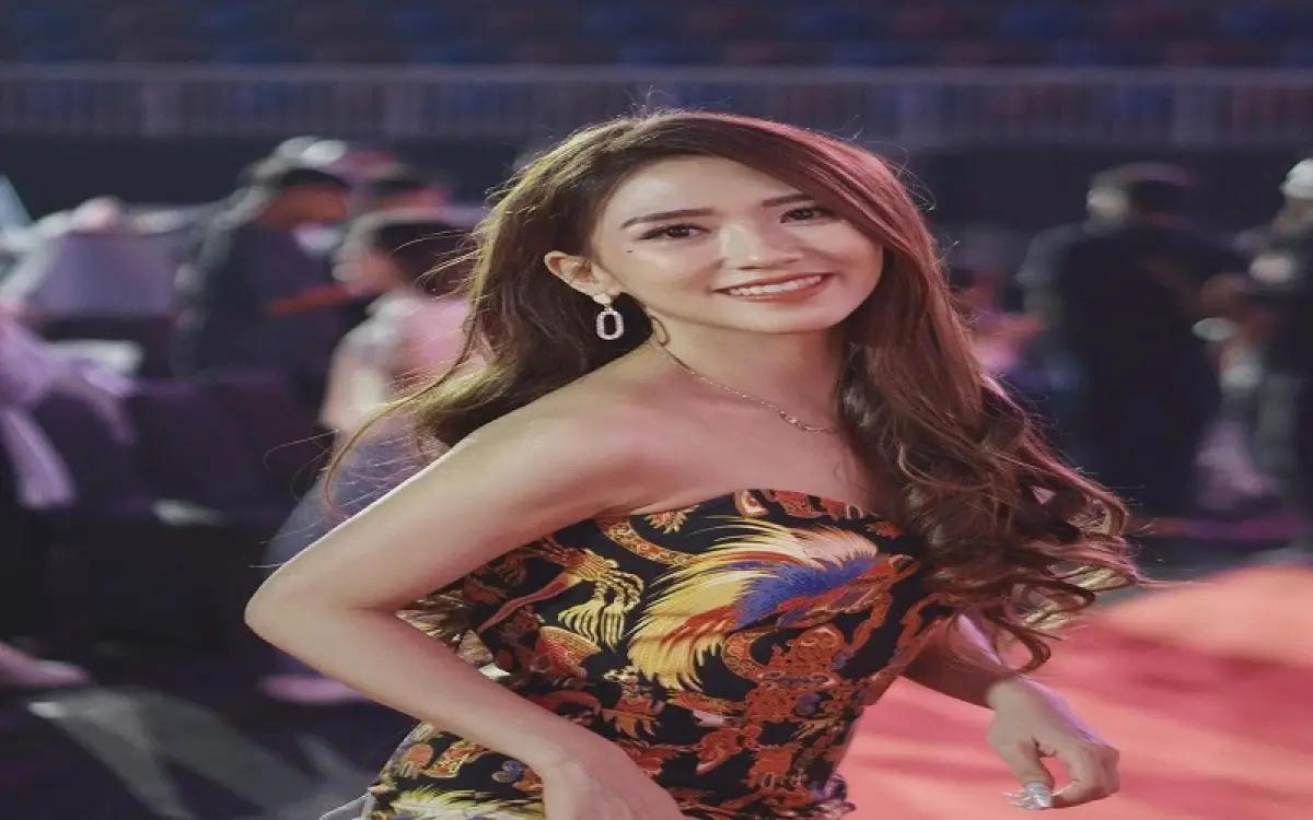 Clara Kartikasari atau Clara Mongstar, lulusan D3 Bahasa Inggris Unsoed yang kini jadi caster dan host esport ternama. (FOTO: Instagram/claraksu)