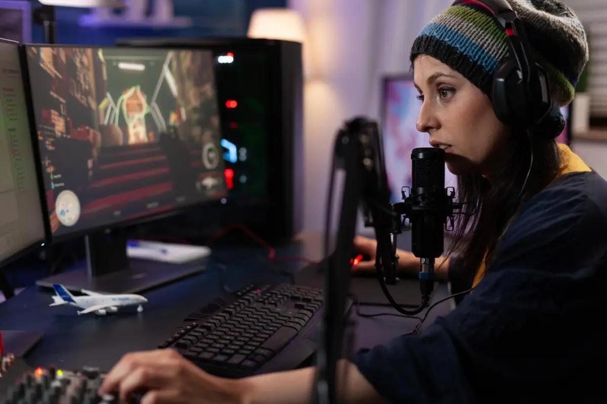 Mau Jadi Streamer Game? Ini Beberapa Hal yang Haru Kamu Perhatikan Untuk Memulainya (FOTO: Freepik.com)
