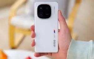 Resmi OriginOS 6 Android 16 Mulai Disebar untuk Pengguna Global iQOO 12 (FOTO: gsmarena)