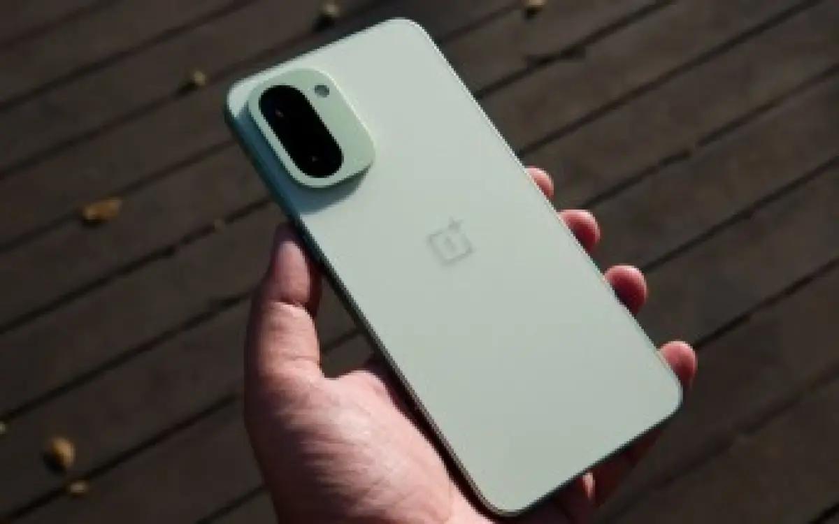 Bocoran Spesifikasi OnePlus 15R: Chipset Snapdragon 8 Gen 5, Layar 165Hz, dan Baterai 7400 mAh (FOTO: gsmarena)