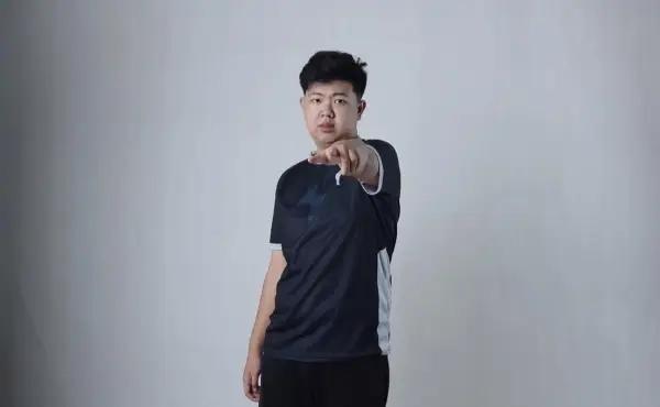 Uwaayy siap hadapi tantangan di Grand Final Free Fire Nusantara Series (FFNS) 2026 (FOTO: Instagram.com/@uwaayyy)