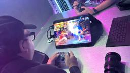 ROG Zephyrus Duo 2026 (GX651) laptop premiun dengan teknologi dual-screen, performa tinggi, dan kemampuan AI modern dalam satu perangkat. (FOTO: Indogamers.com/Ica Juniyanti)