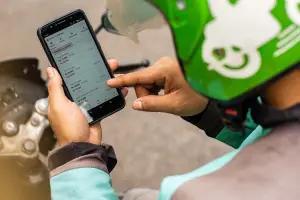 5 Rekomendasi Smartphone Murah Terbaik untuk Driver Ojek Online (FOTO: Telkomsel)